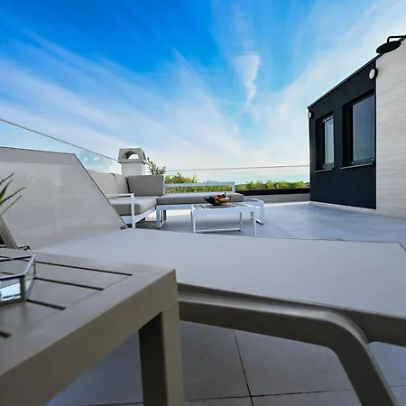 House Marina Ii *