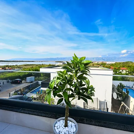 House Marina Ii *
