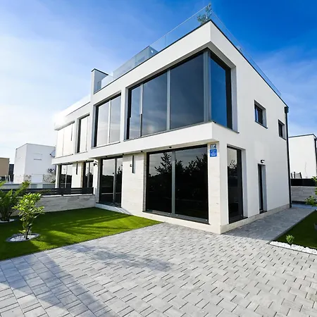 Villa House Marina Ii